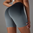 High Waist Gym Shorts Seamless Women Scrunch Butt Workout Shorts Breathable Cycling Yoga Shorts Fitness Push Up Gradient Shorts